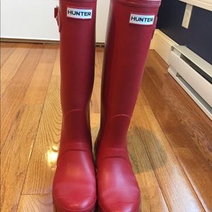 Hunter “Original tall” rain boots